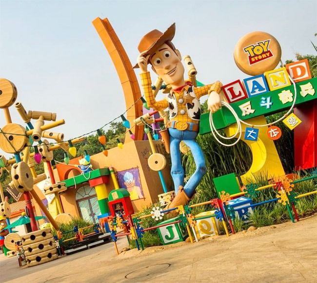 Toy story land