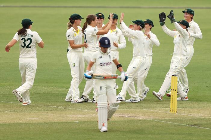 Womens Ashes 2022: एक विकेट से एशेज रीटेन करने चूकी ऑस्ट्रेलिया; इंग्लैंड के खिलाफ एकमात्र टेस्ट ड्रॉ