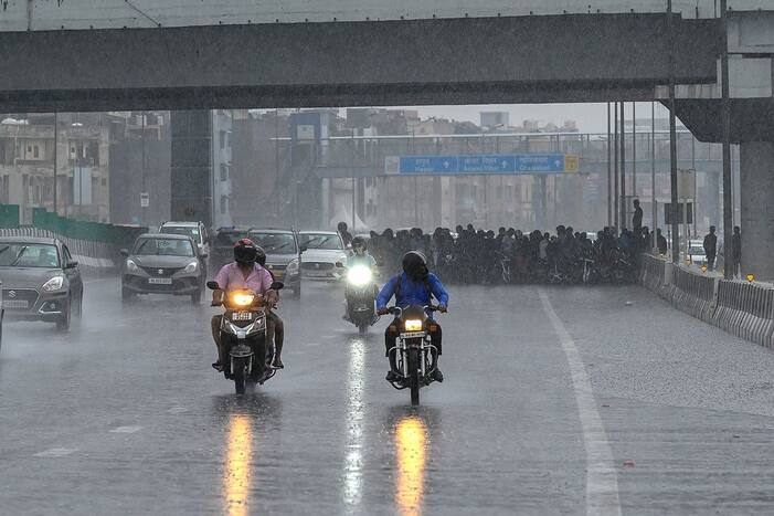 Thunderstorm, Heavy Rains Lash Delhi-NCR; Air Quality At Its Best In Over 2 Months