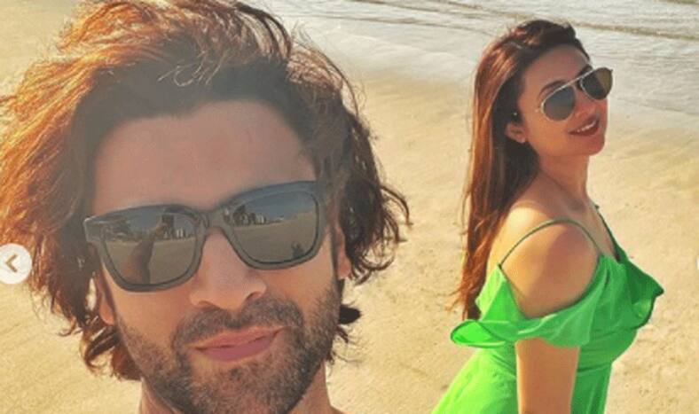 divyanka tripathi shares sizzling pics with husband vivek dahiya enjoying on beaches