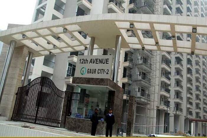 Mother-Daughter Robbed At knifepoint in Greater Noida’s Gaur City