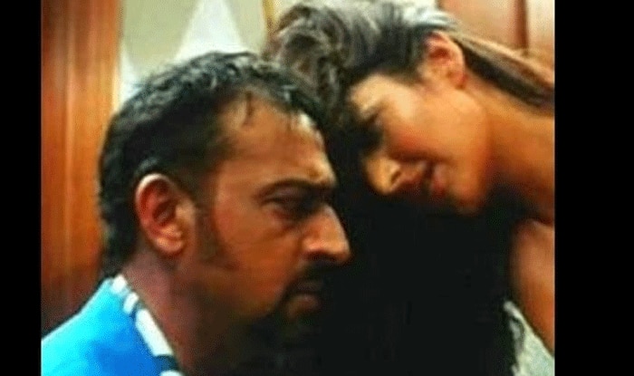 katrina kaif and gulshan grover caught red handed lip locking in closed room by Amitabh Bachchan