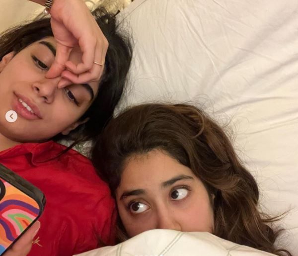 Khushi Kapoor Tests Positive For Covid19 Janhvi Kapoor And Boney Kapoor ...