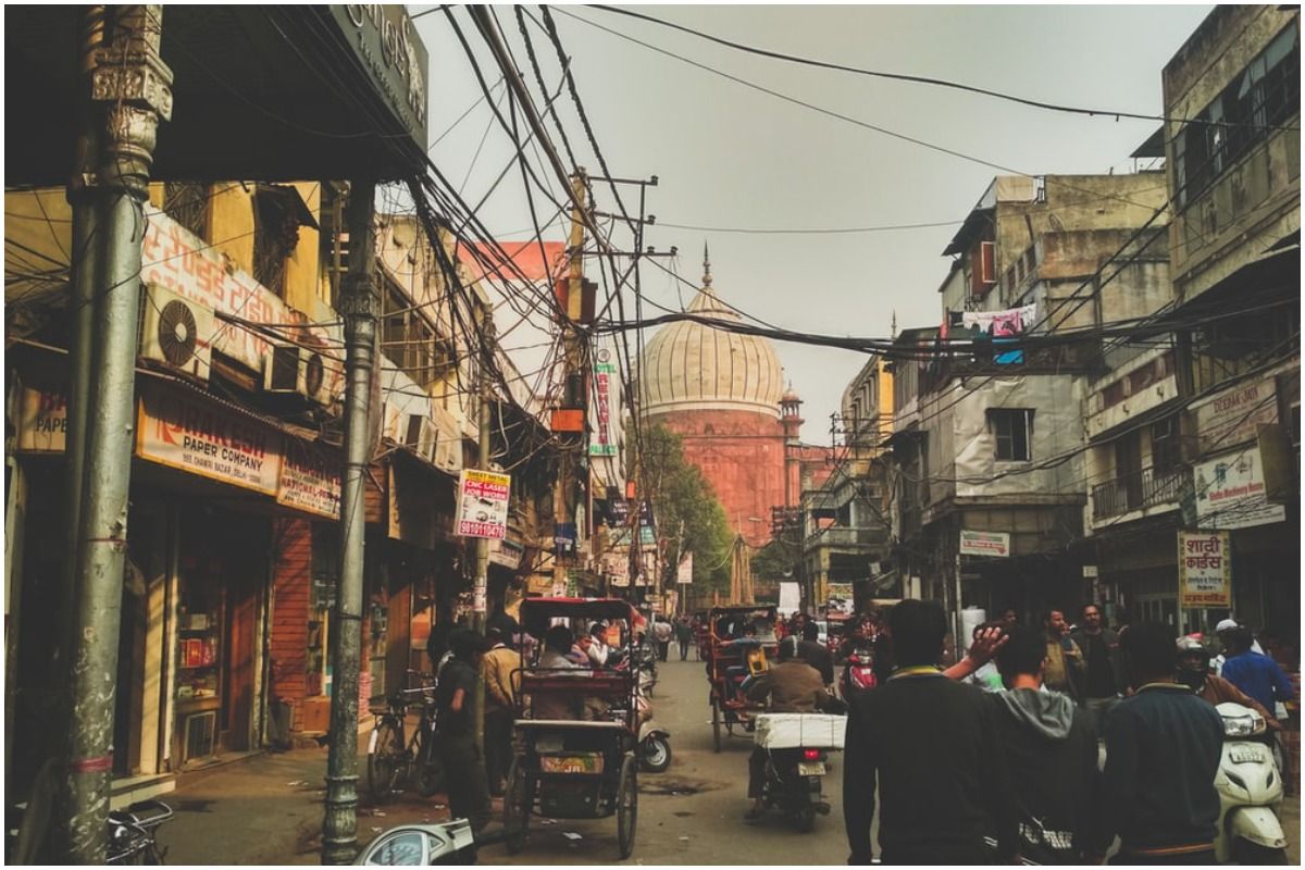 Delhi Sees a Footfall at Commercial And Tourist Places Due to Pollution, Reveal Study. Picture Credits: Unsplash