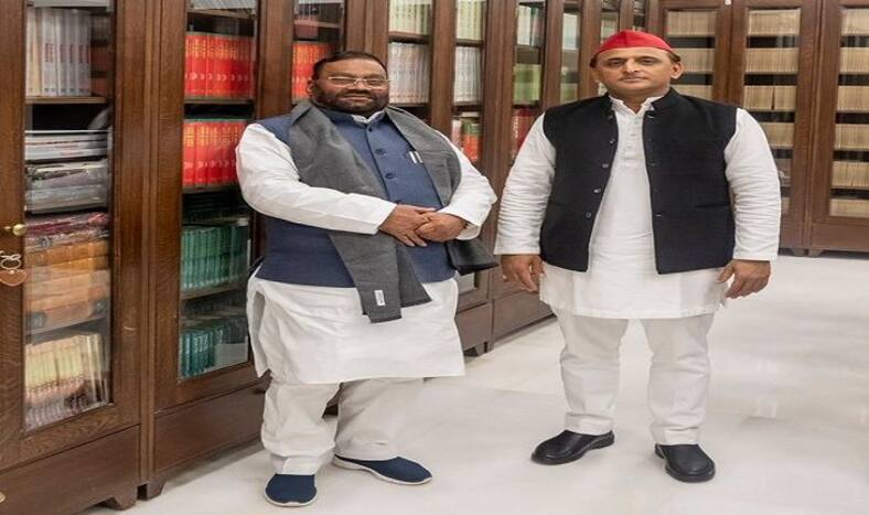 UP Election 2022: भाजपा को करारा झटका, योगी का साथ छोड़ स्वामी प्रसाद मौर्य सपा की 'साइकिल' पर हुए सवार