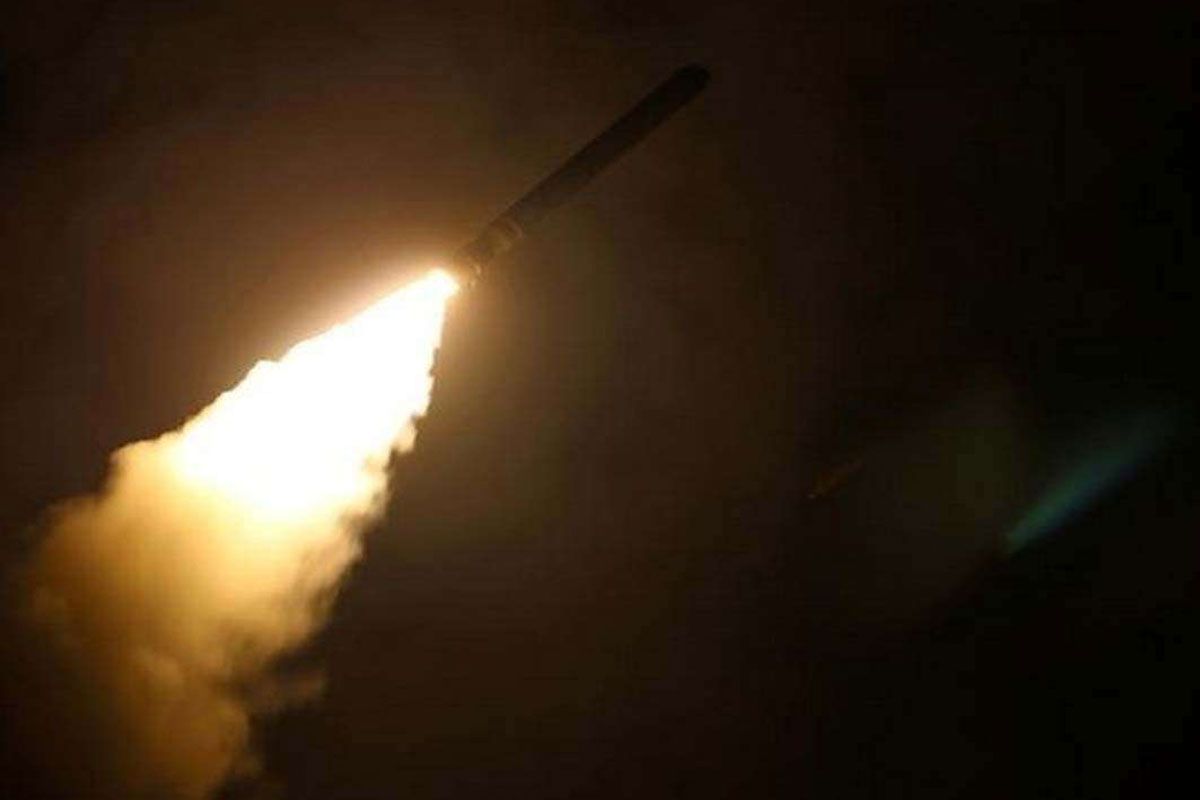 हूती विद्रोहियों ने अबू धाबी पर दागी दो बैलिस्टिक मिसाइलें, इंटरसेप्टर ने बीच में ही रोकीं