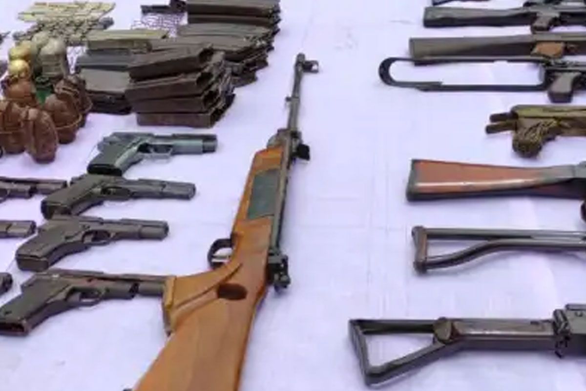 Assam: कर्बी आंगलोंग में KDLF के हथियार और गोला-बारूद का बड़ा जखीरा बरामद