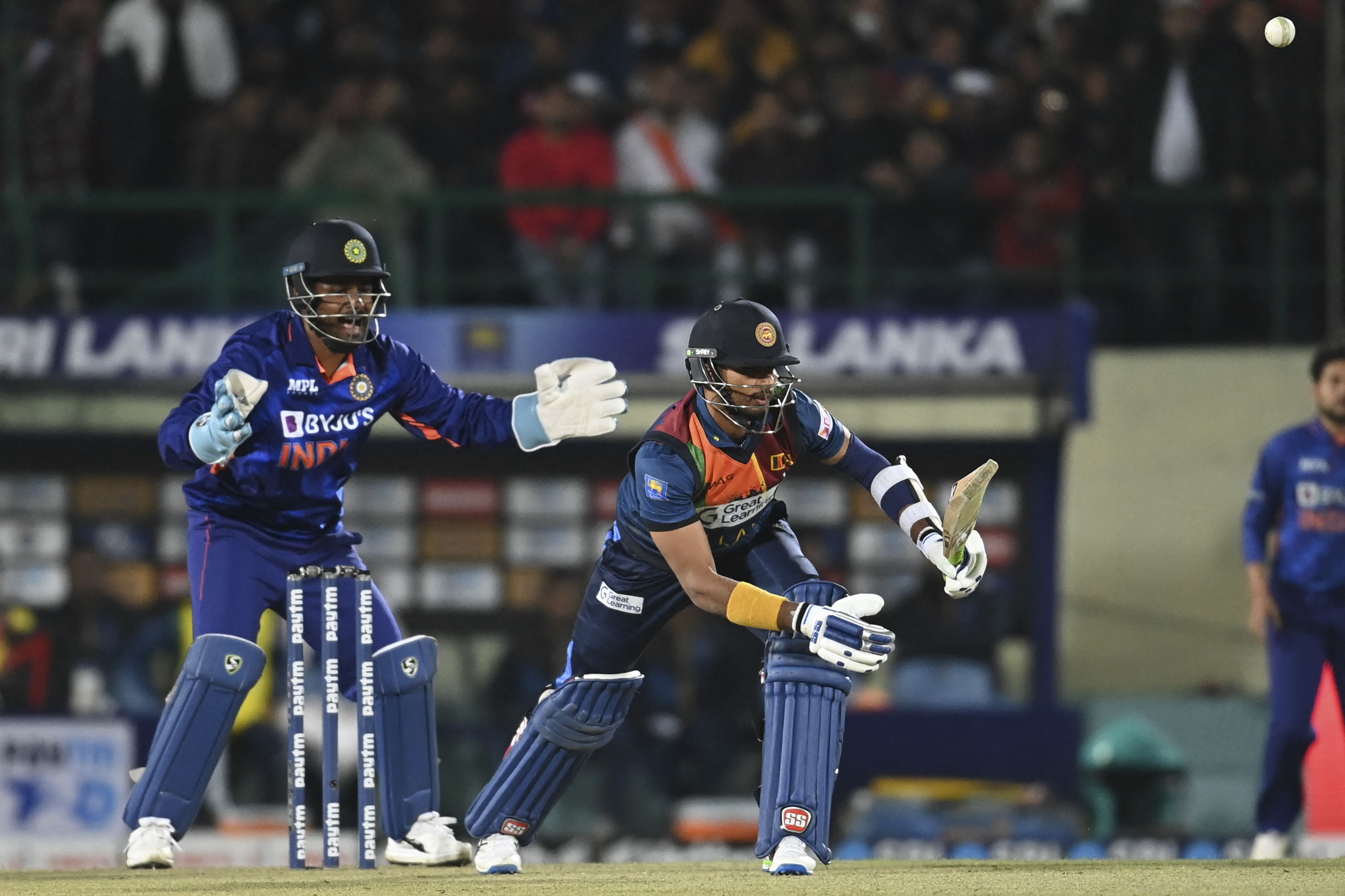 IND vs SL, 3rd T20I: कप्तान शनाका ने जड़ा शानदार अर्धशतक, श्रीलंका ने भारत को 147 रनों का लक्ष्य दिया