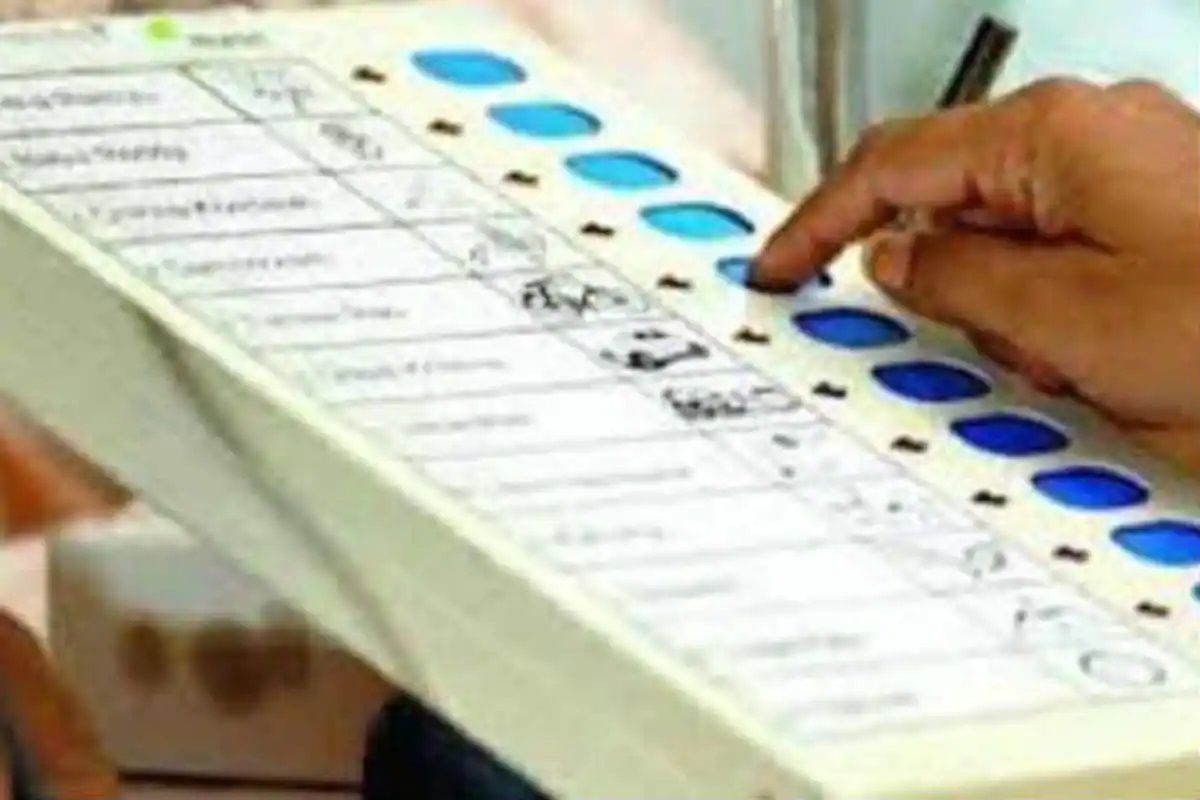 Gautam Budh Nagar Assembly: 16.69 लाख मतदाता तय करेंगे 39 उम्मीदवारों की किस्मत का फैसला, सुरक्षा के पुख्ता इंतजाम