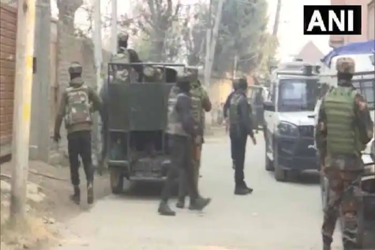 Jammu Kashmir Encounter: श्रीनगर के जकुरा इलाके में एनकाउंटर, सुरक्षाबलों ने 2 आतंकियों को मार गिराया