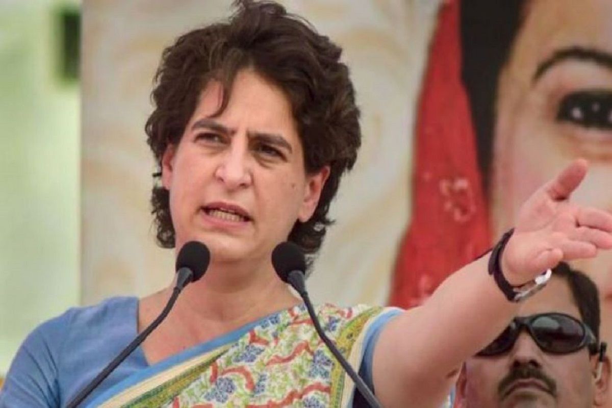 Whether It's A Bikini, or Ghoonghat...: Priyanka Gandhi Invokes Constitution to Defend Hijab-Wearing Students