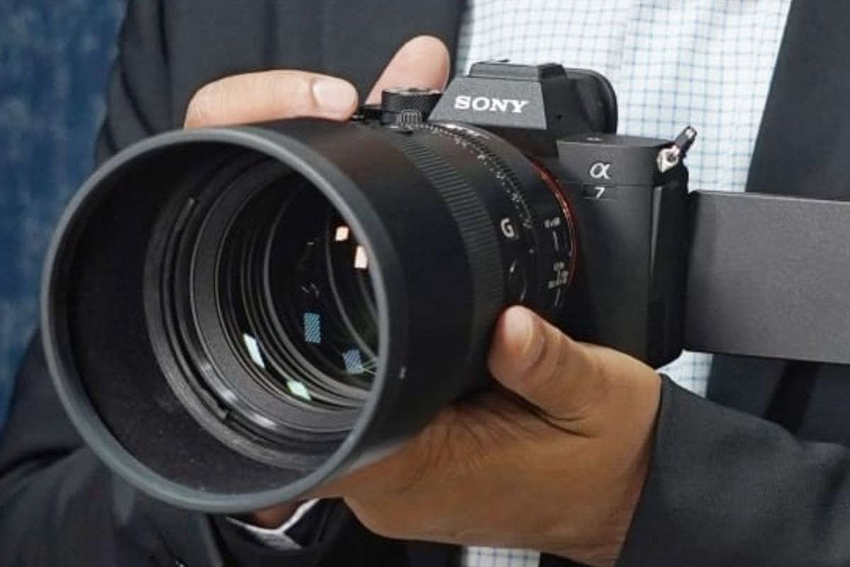 Sony Launches Flagship Camera