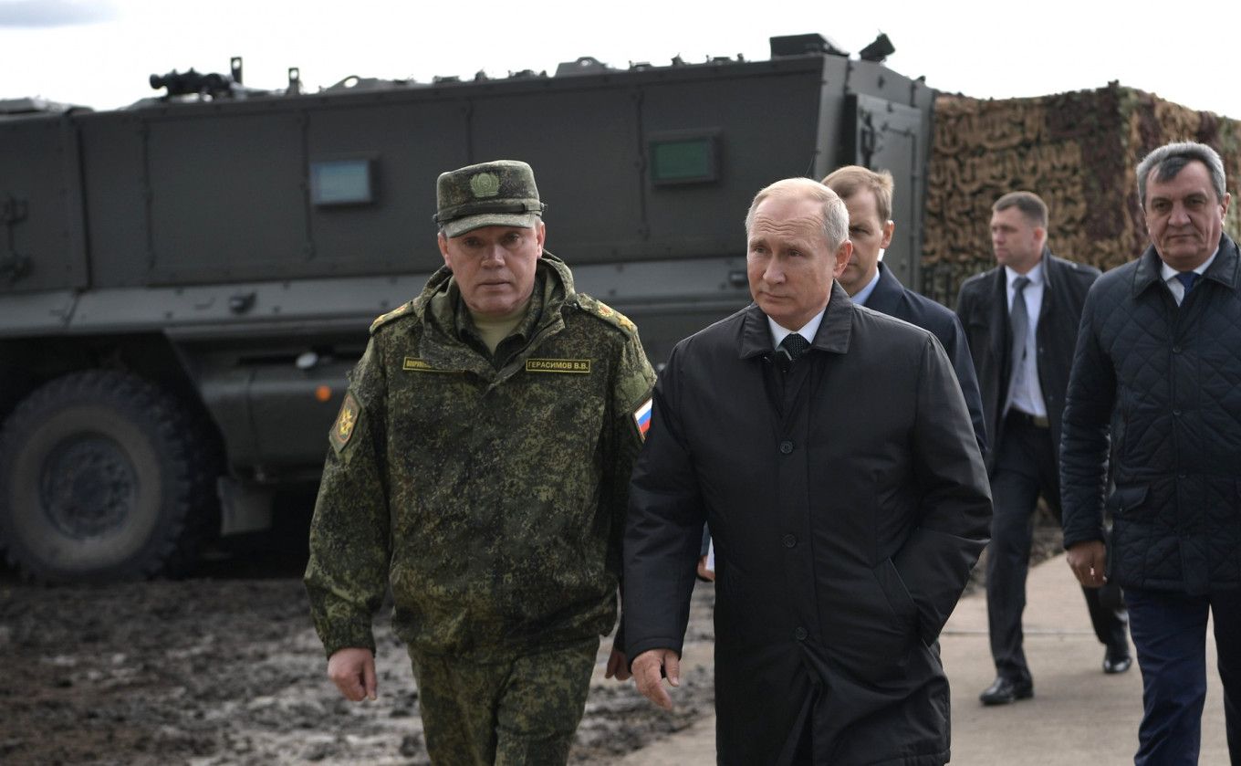 Inside Kremlin's Inner Circle: Who's Who of Vladimir Putin's Army
