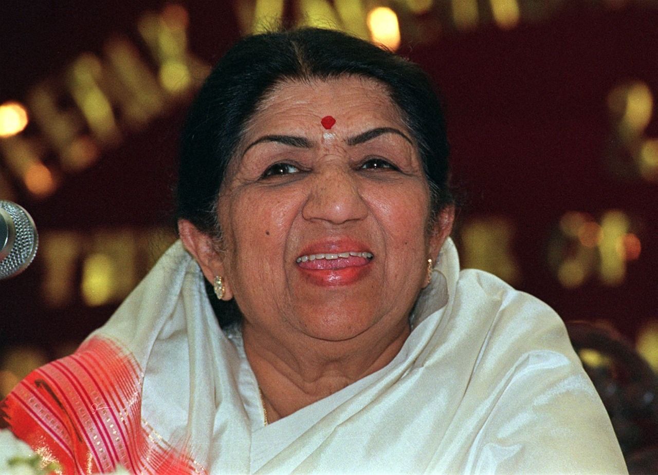 India Pays Tearful Tributes to Lata Mangeshkar As She Dies at 92