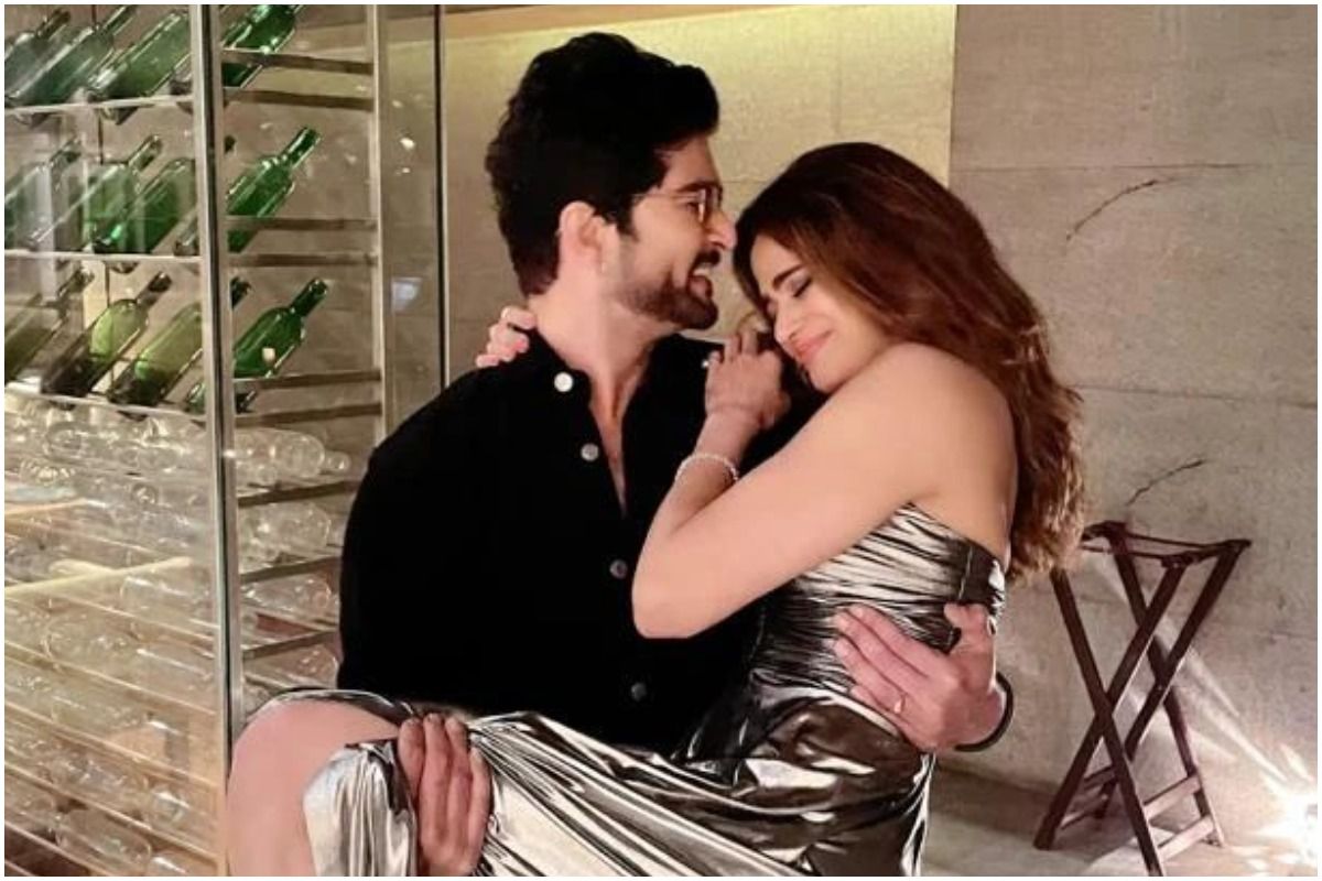 Raqesh Bapat Lifts Shamita Shetty in His Arms as They Share a Romantic Moment on Her Birthday - See Viral Pics
