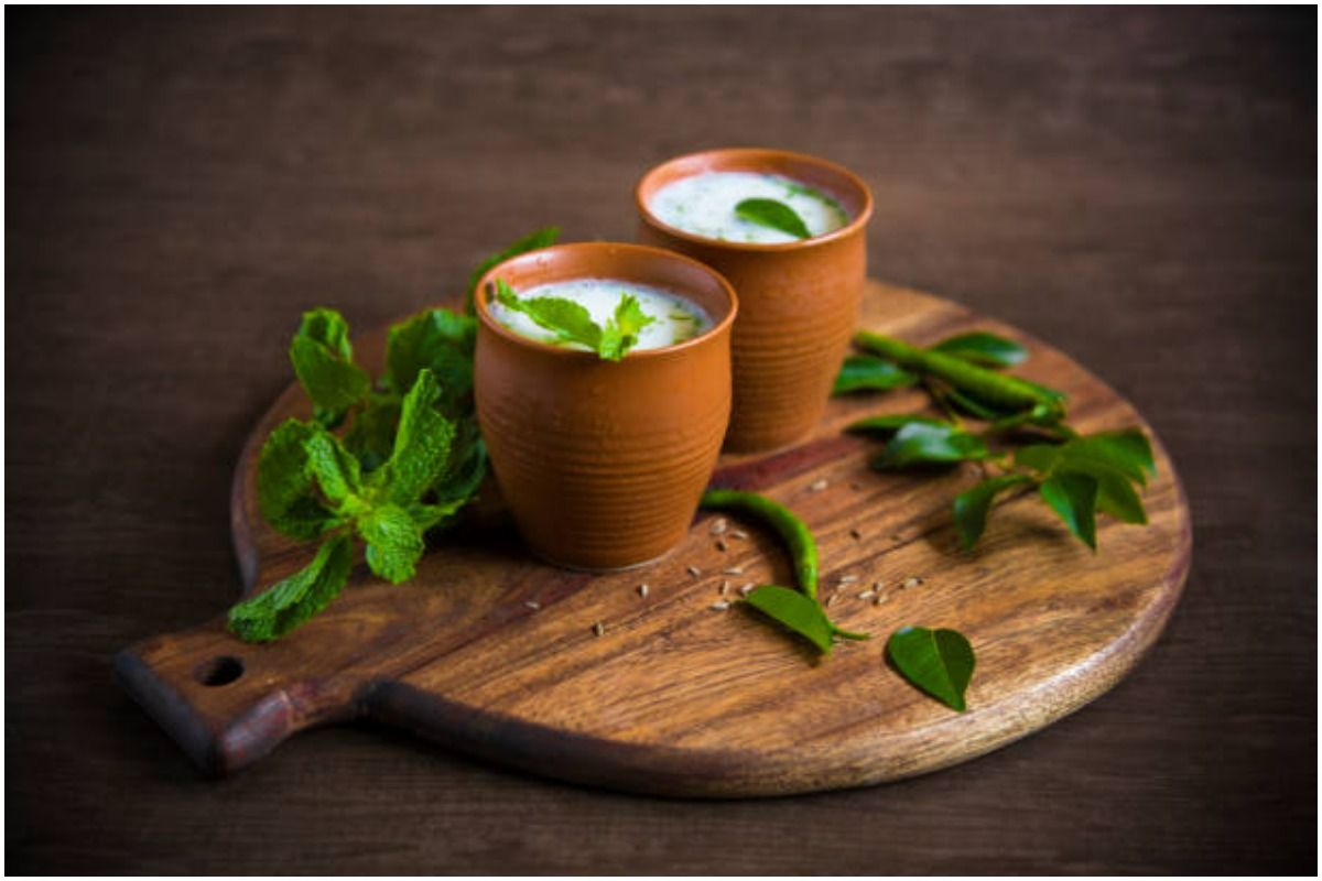 Here Are 4 Benefits of Buttermilk And Why You Should Include in Your Lunch Everyday in Summers