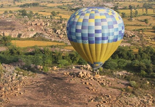 Hot air balloon in Ranthambore