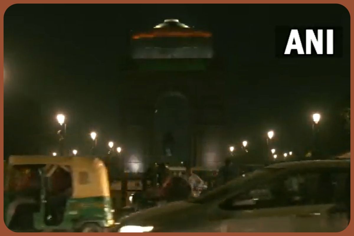 Earth Hour 2022: दुनियाभर के करीब 200 देशों ने लिया हिस्सा, भारत में भी इंडिया गेट की लाइटों को मंद किया गया