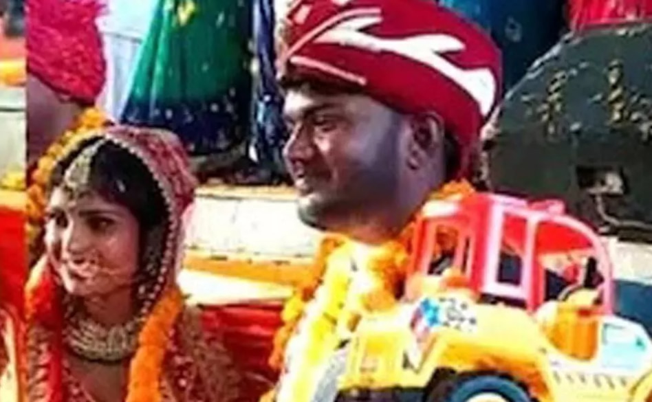 Miniature Bulldozers Given as Gifts to Couples at Mass Wedding in UP’s Prayagraj