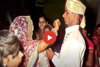 Bride Groom Video: ये हैं दूल्हा-दुल्हन से जुड़े 5 सबसे फनी वीडियो, एक बार देख लिया तो बंद नहीं होगी हंसी- देखें वीडियो Bride Groom Video: ये हैं दूल्हा-दुल्हन से जुड़े 5 सबसे फनी वीडियो, एक बार देख लिया तो बंद नहीं होगी हंसी- देखें वीडियो