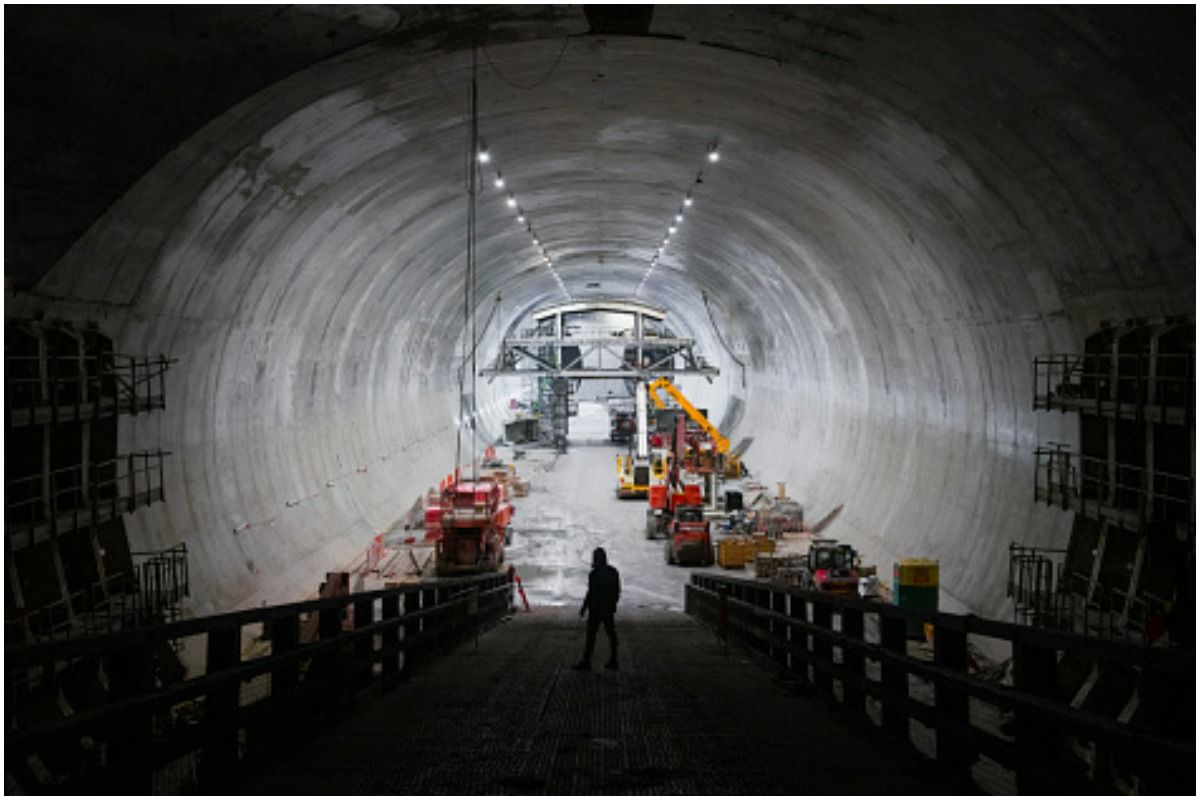 Explained: How Zojila Tunnel Will Become Asia's Longest Road Tunnel Connecting Srinagar to Mumbai in 20 Hours. Picture Credits: Unsplash