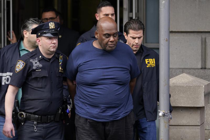 Brooklyn Subway Shooting 62-Year-Old Gunman Arrested, Charged With ...