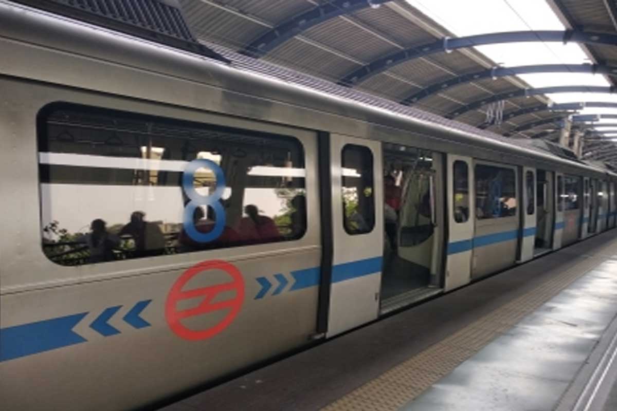 BREAKING Man Attempts Suicide at Delhis Tilak Nagar Metro Station Services  on Blue Line Delayed