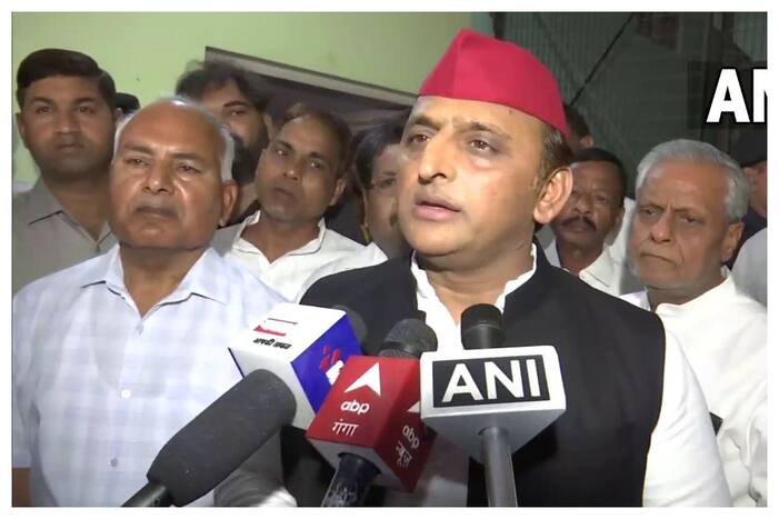 akhilesh yadav, Azam khan
