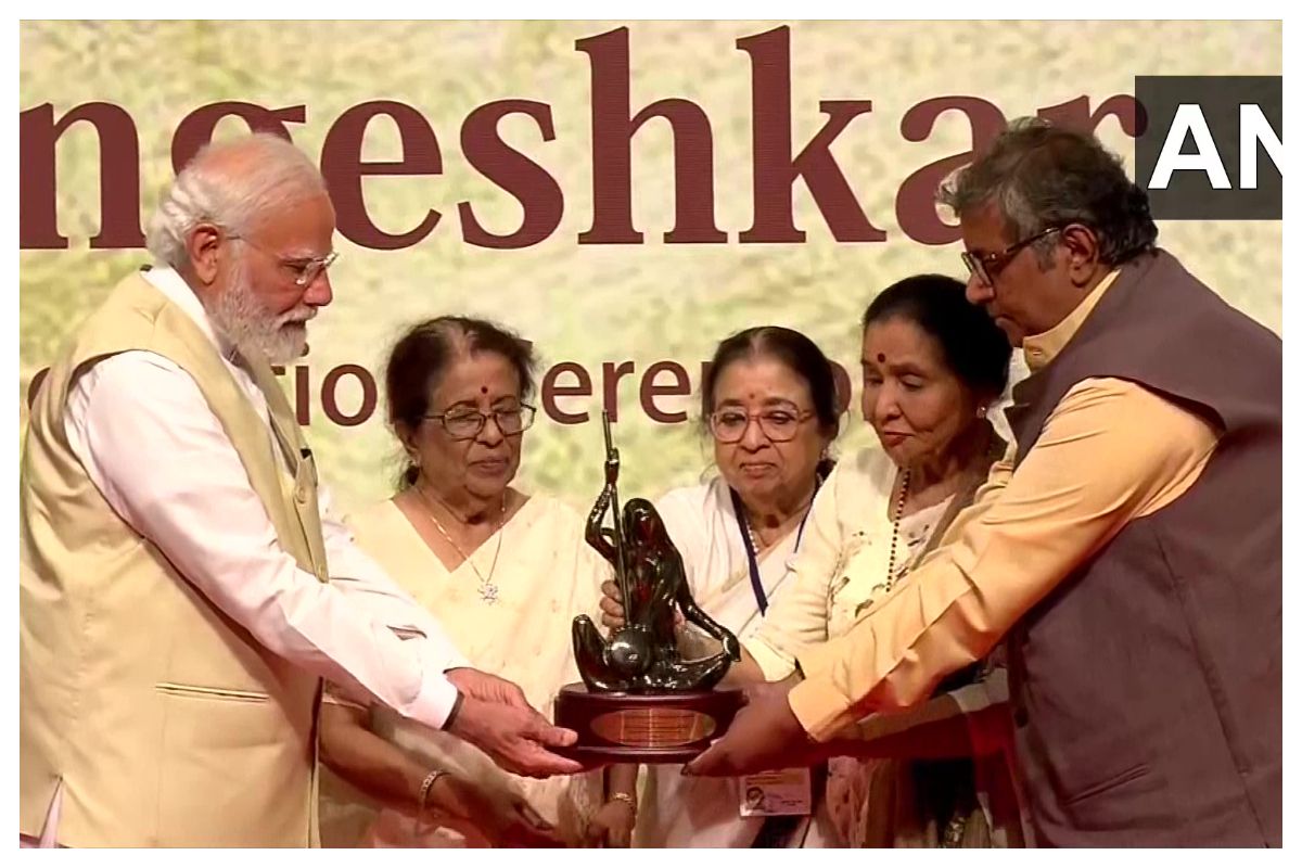 PM Modi Conferred With 1st Lata Deenanath Mangeshkar Award, He Dedicates it to Countrymen