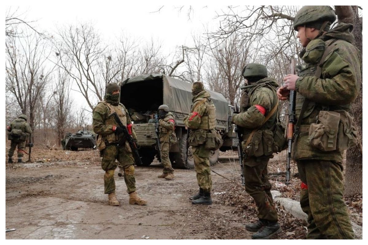 Russian Soldiers Being Poisoned by Pastries And Alcohol in Ukraine