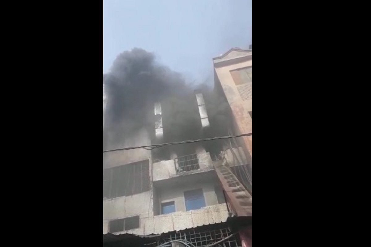 Major Fire Breaks Out at Plastic Factory in Delhi's Narela; no Casualty reported