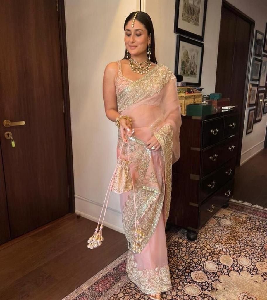 Bollywood Beautiful Actress Kareena Kapoor Dual Toned Sequin Saree – Saanju  Fashion