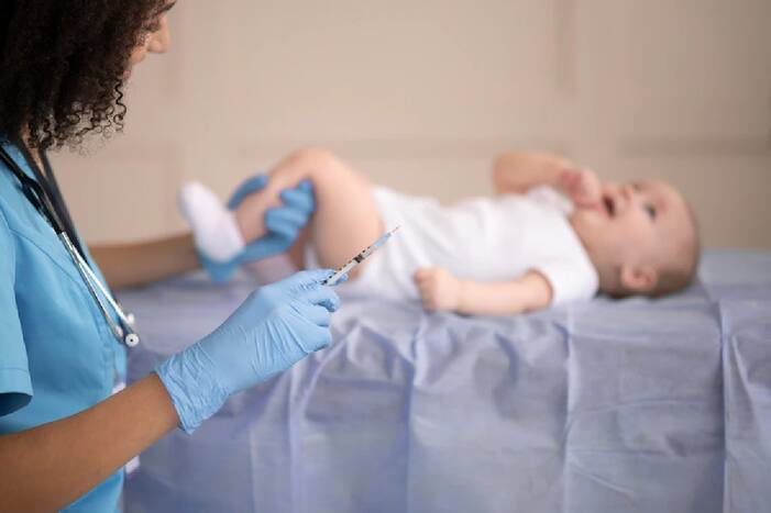 World Immunization Week 2022: अपने बच्चे को टीबी और दिमागी बुखार से बचाने के लिए जरूर लगवाएं ये टीका