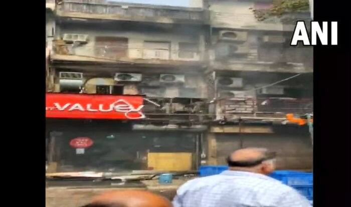 Video Fire Breaks Out At Delhi Lajpat Nagar 9 Fire Tenders At Site