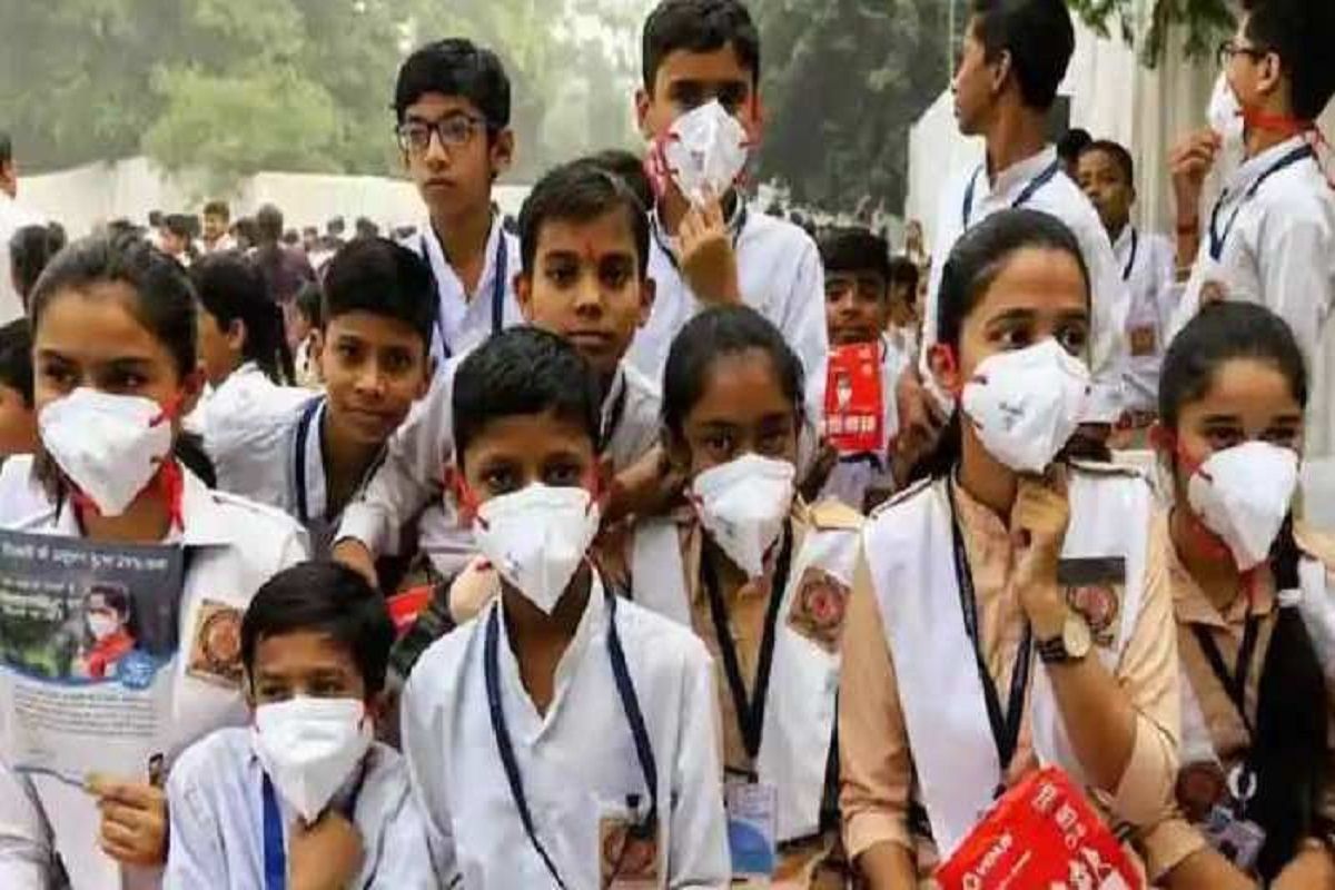 Due to pollution All classes from class 1 to 8 in Noida will be online till November 8 order issued