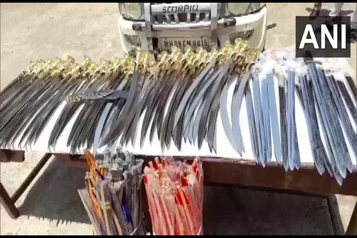 महाराष्ट्र: तो क्या जालना को दहलाने की थी साजिश, पुलिस ने स्कॉर्पियो का खोला दरवाजा, देखकर उड़ गए होश