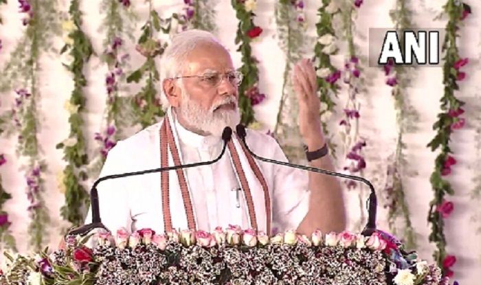 पीएम मोदी ने जम्मू-कश्मीर को दी 20,000 करोड़ रुपये की सौगात, युवाओं से किया वादा-आपको वो जिंदगी नहीं गुजारने दूंगा