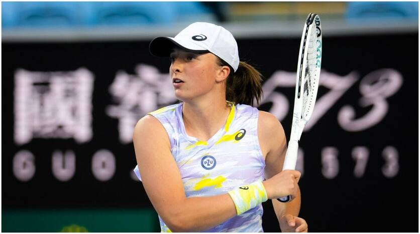 Aus Open: Rybakina overpowers No.1 Swiatek to reach quarters