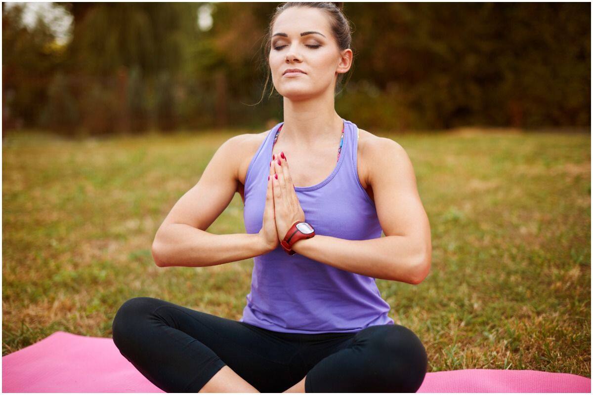 Yoga exercises to get a chiseled jawline, Who doesn't like a chiseled  jawline? Do these yoga exercises to get that defined and perfect shape.  #Fitnes #Yoga #Tak, By India Today