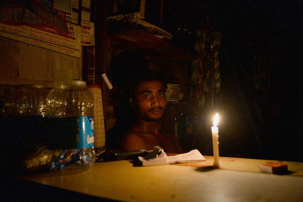 Power Outage Many Pockets Of Mumbai Including Parts Of Bandra