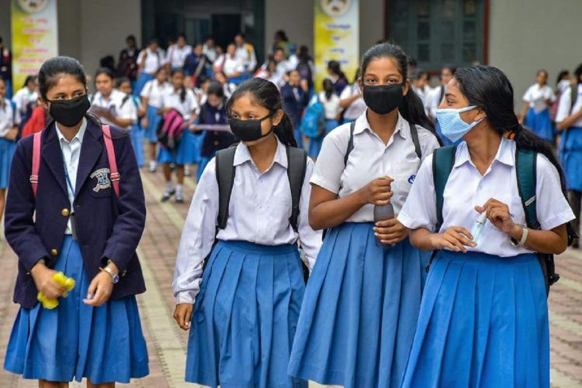 CBSE Term 2 Exams 2022: Board Asks Exam Centres To Make Proper Arrangements For Students Amid Heat Wave, COVID Surge