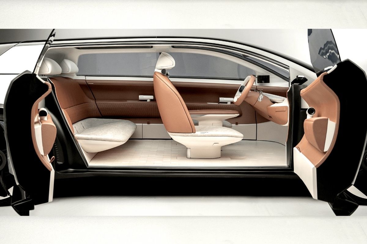 Tata ने पेश की कॉन्सेप्ट EV कार AVINYA, दिखा दिया कैसी होंगी भविष्य की इलेक्ट्रिक कारें