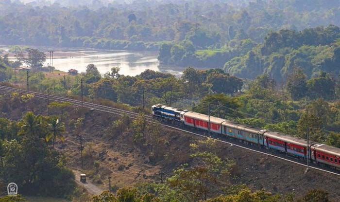 On Duty Driver of Pratapgarh-Kanpur Intercity Express Train Dies of Cardiac Arrest