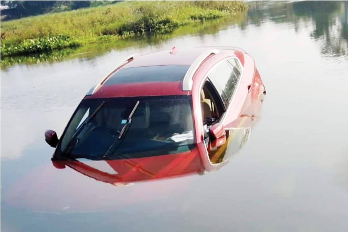 Karnataka: Depressed Over Mother Death, Bengaluru Man Dumps Rs 1.3 Cr BMW Car In Cauvery River