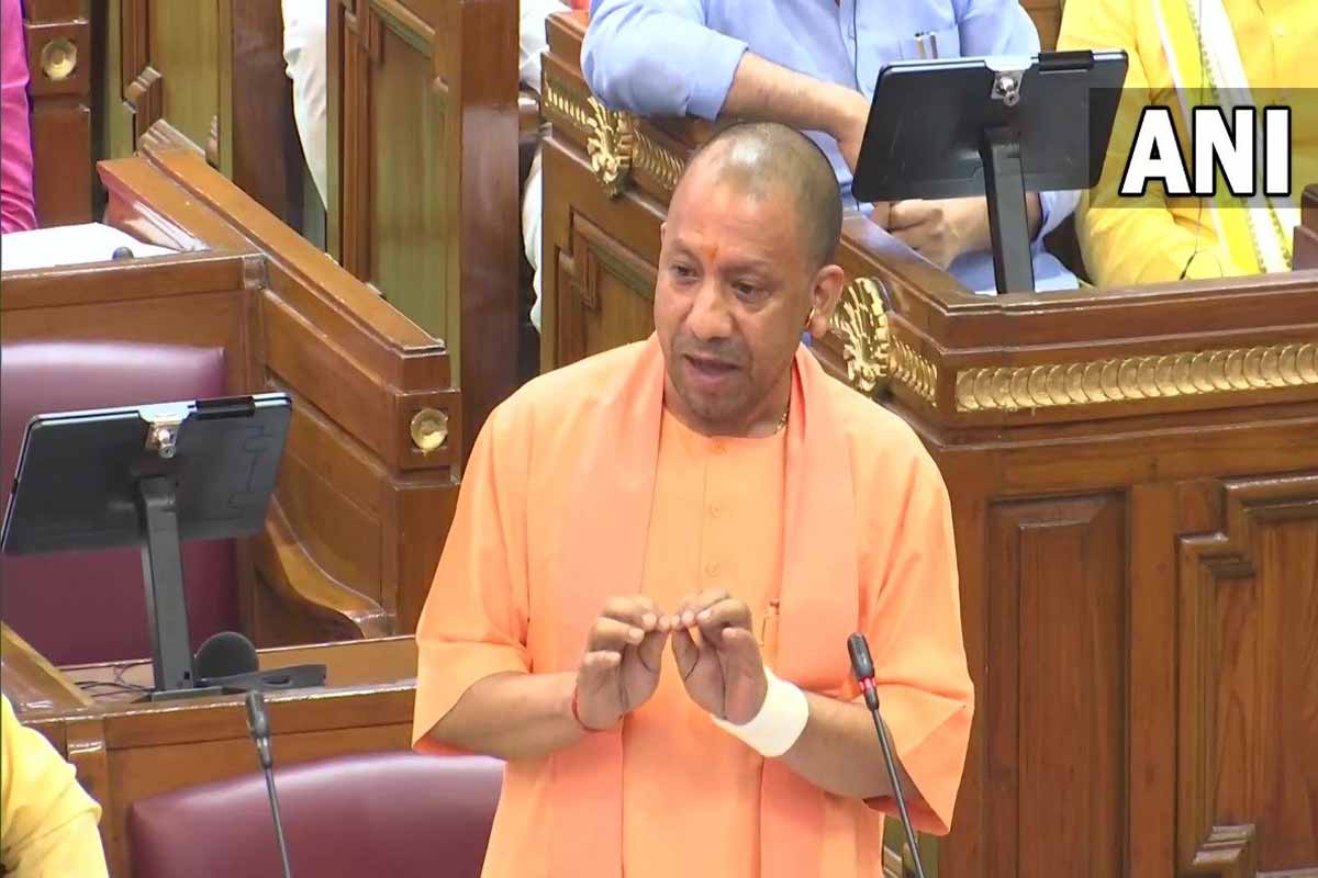 CM Yogi says – there is not much difference between Akhilesh Yadav-Rahul Gandhi, remembers lines of Dushyant Kumar