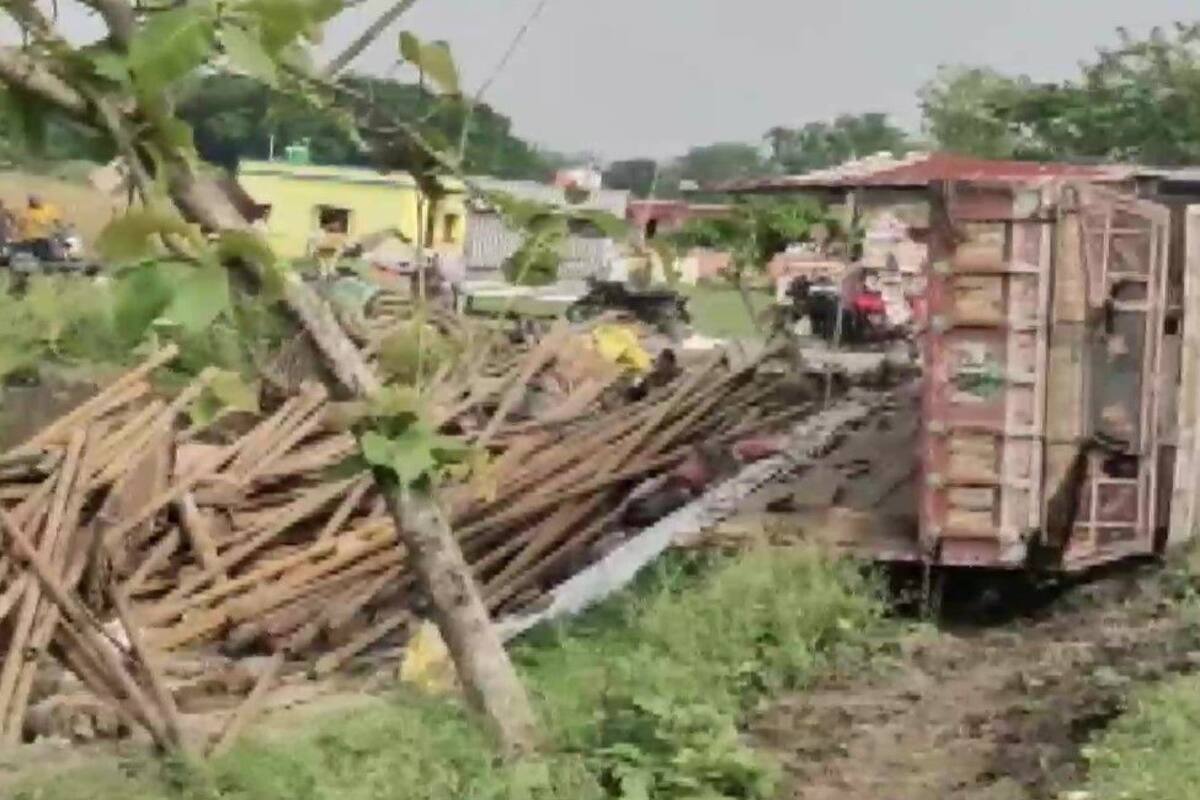 8 Labourer's Killed As Pipe Laden Truck Overturns In Bihar - Kannada News