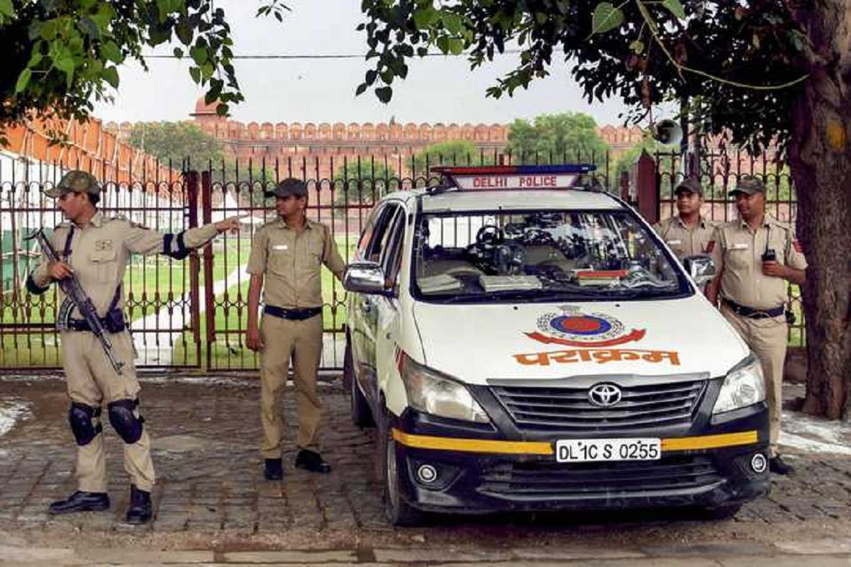 मोबाइल चोरी पर नकेल कसने के लिये दिल्ली पुलिस उठा रही ये कदम