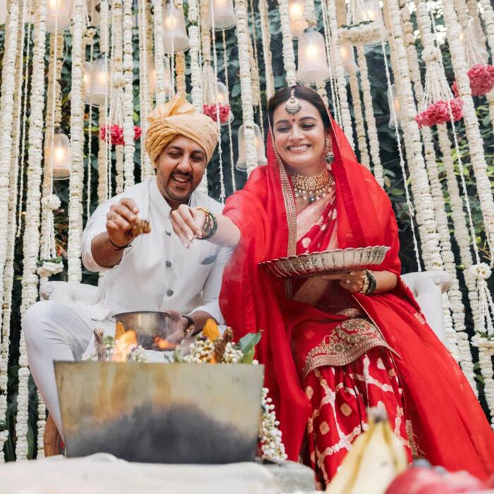 Bollwyood Actress Live In Relationship After Divorce