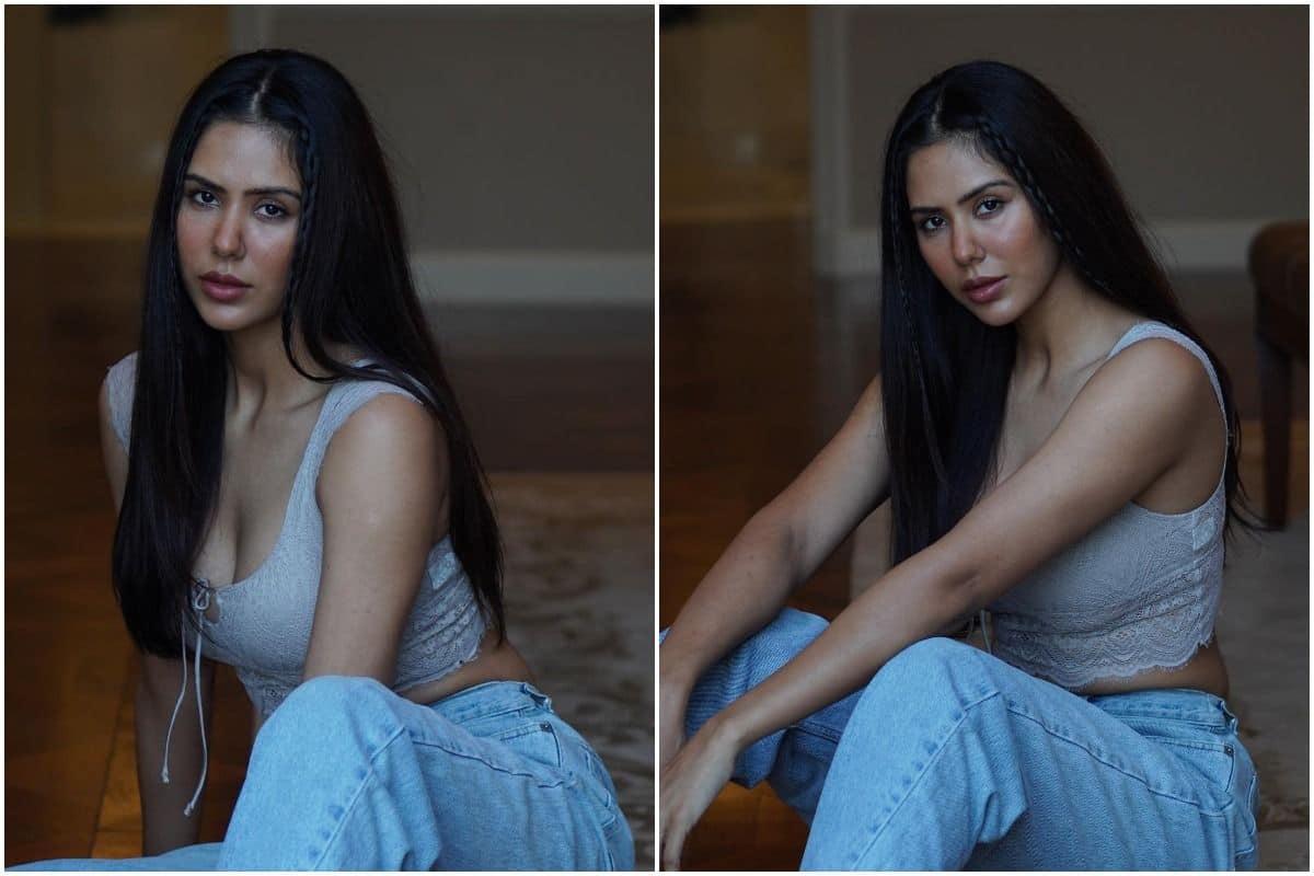 Sonam Bajwa, in Plunging Crop Top and Denims, is a Total Smokeshow| See Hot  Pics