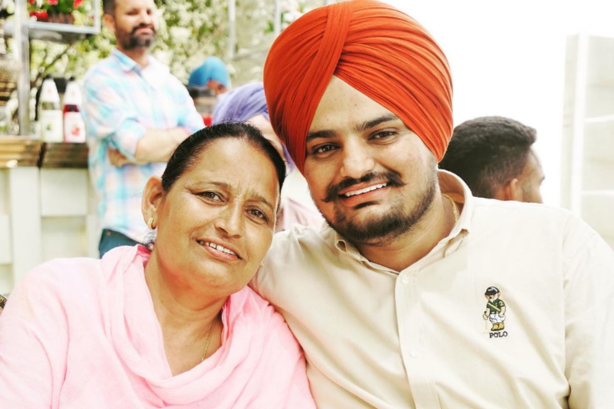 Sidhu Moose Wala को भी था बंदूकों से खास लगाव, जानिए सिंगर की जिंदगी से जुड़ी अनसुनी बातें